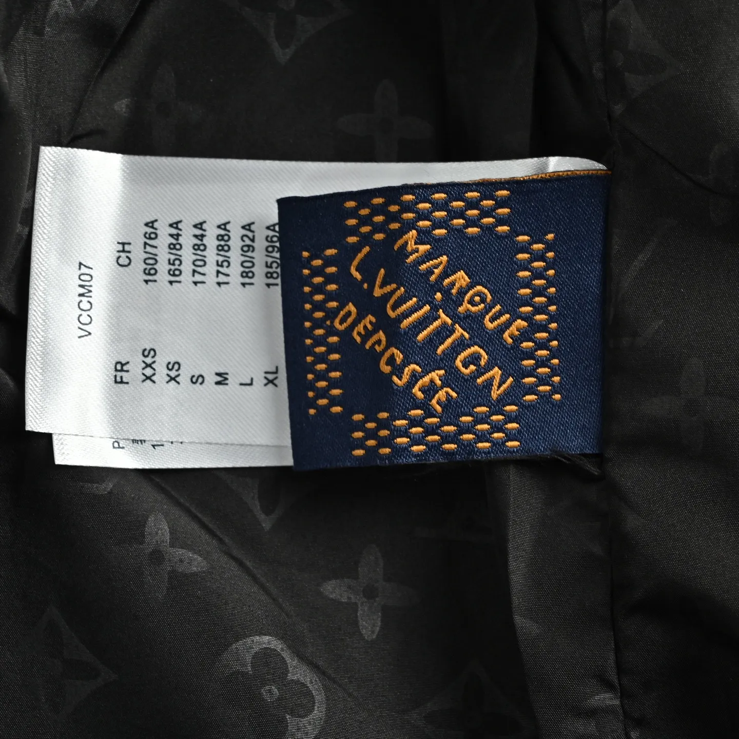 Louis Vuitton Louis Vuitton three-flower embroidered logo lapel leather jacket